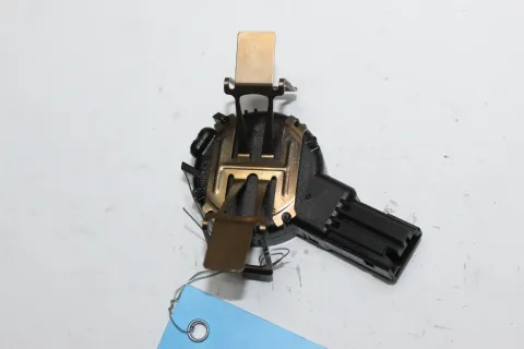 Article 6Q6Z