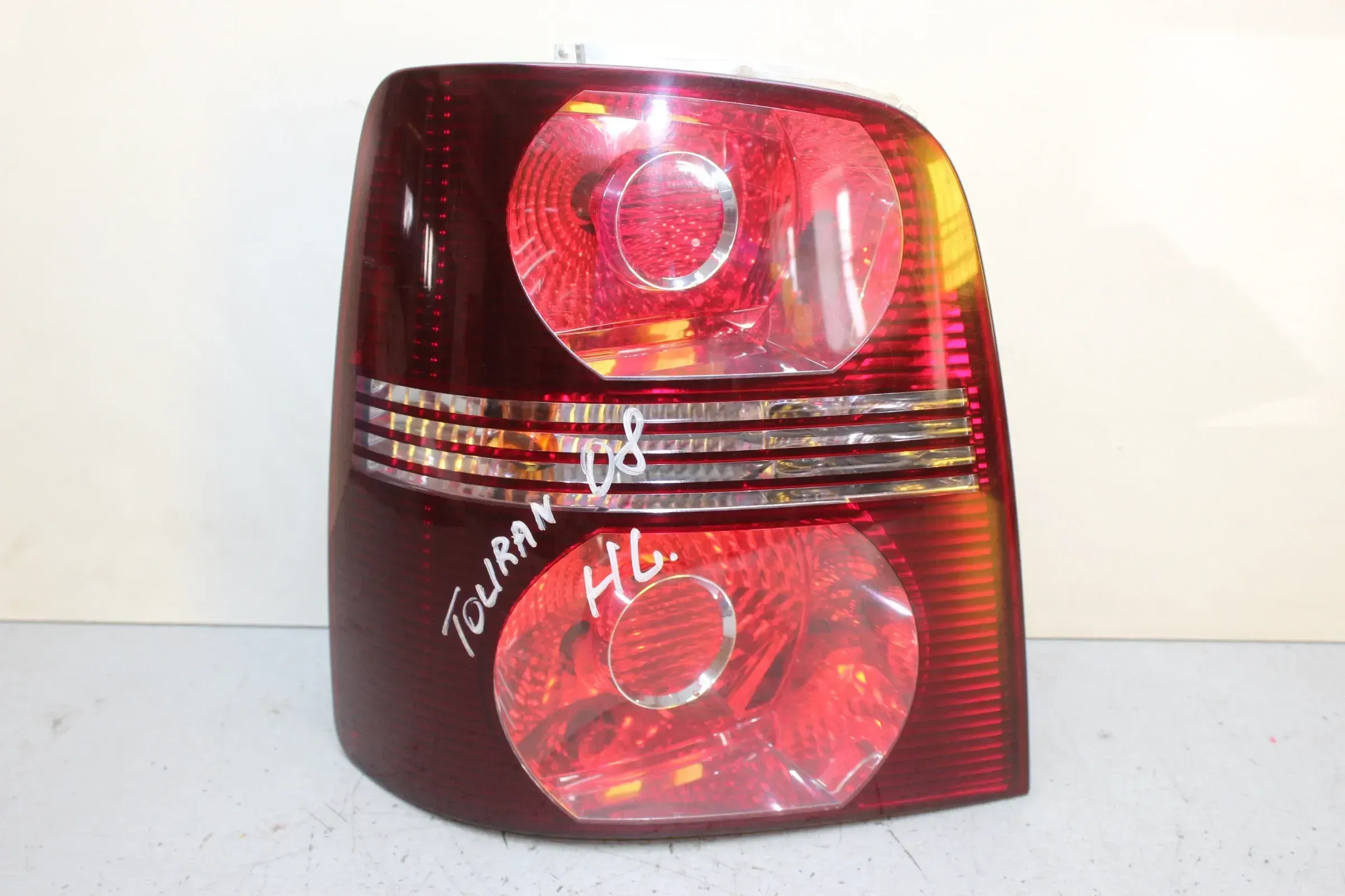 Rückleuchte Heckleuchte Rücklicht links 1T0945095N VW Touran 1T1 1T2 Bj.08 - Bild 1
