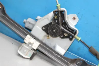 Fensterheber Motor mit Gestänge vorne rechts 88100-09010 SsangYong Kyron Bj.06 - Bild 5