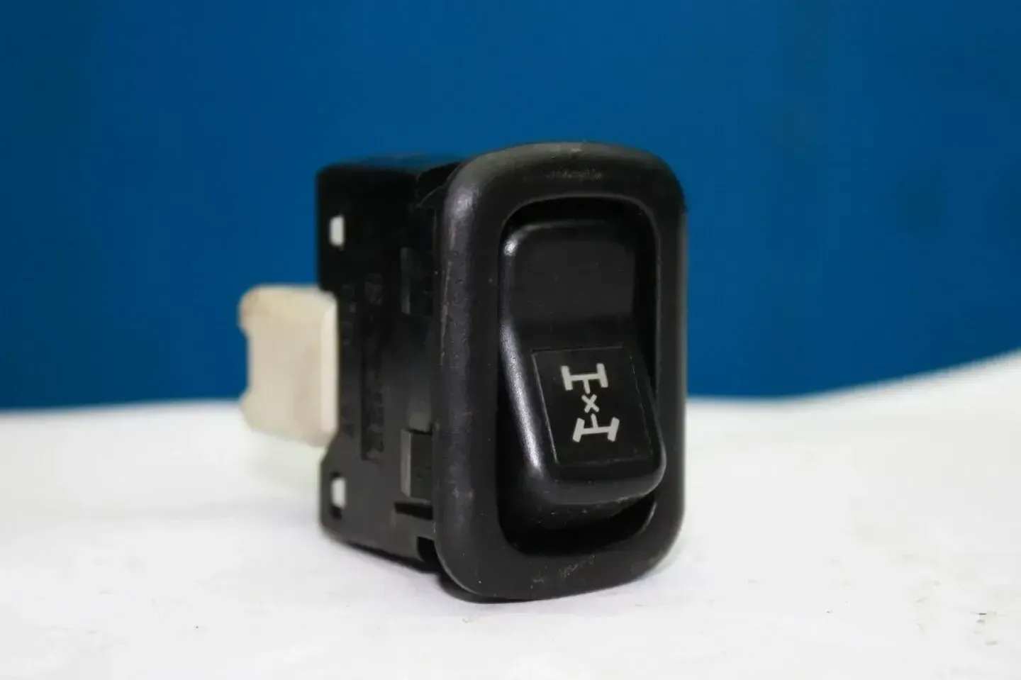 Schalter 4WD Allrad Antrieb Schalter T386-L07 Daihatsu Terios I 1.3 4WD J1 Bj.02 - Bild 1