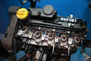Diesel Motor 81 kw code K9K 3780 ohne Anbauteile Renault Laguna III 1.5 dCi Bj09 - Bild 2