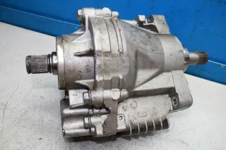VW AG Audi Q3 Achsantrieb Verteilergetriebe A13 Winkelgetriebe 0A6409053AN - Bild 8
