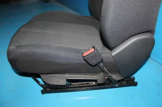 Beifahrersitz Sitz vorne rechts Sitzheizung Peugeot 308 II T9 Bj.14 - Bild 7