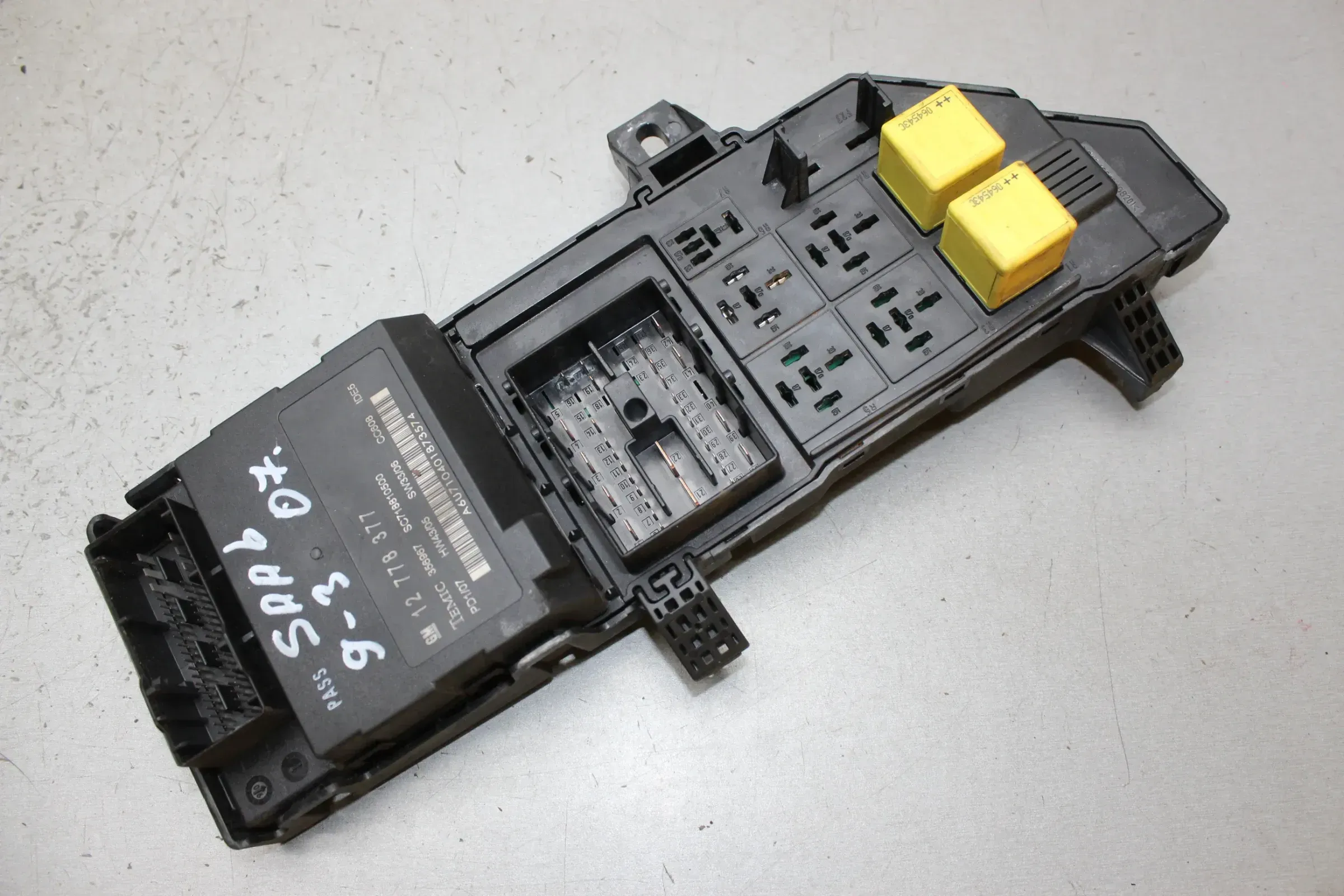 Sicherungskasten Relaiskasten 12778377, 12798346, 460023260 Saab 9-3 YS3F Bj.07 - Bild 1