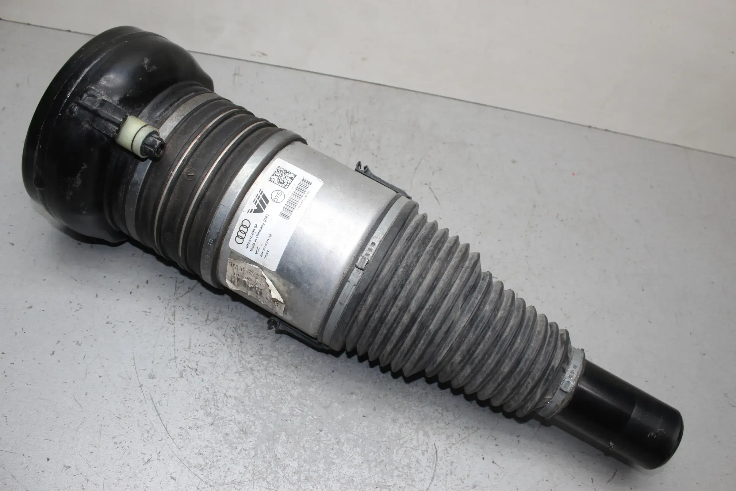 1x Luftfederbein Stoßdämpfer vorne 4M0616039BF Audi Q7 Q8 SQ8 4M - Bild 1