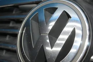 Kühlergrill Grill Gitter Emblem vorne 3C0853651D 1K5853600 VW Passat 3C B6 Bj.06 - Bild 2