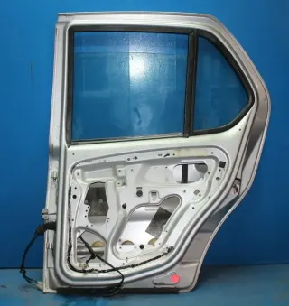 Tata Indica MAT6 Bj.09 Tür mit Türscheibe hinten rechts - Bild 8