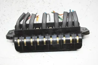 Sicherungsbox Sicherungskasten Lada Niva 2121 1.7i Bj.09 - Bild 3