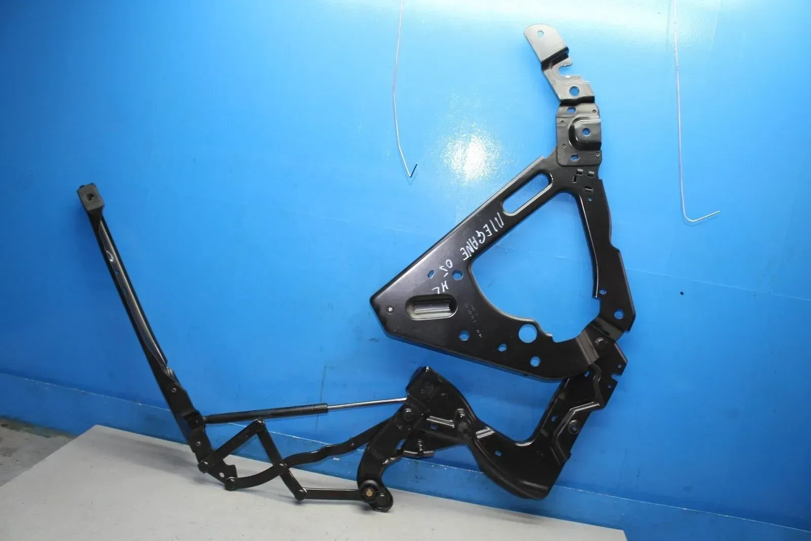 Renault Megane II Coupe Cabriolet Hardtop Scharniere hinten rechts 8200468714 - Bild 1