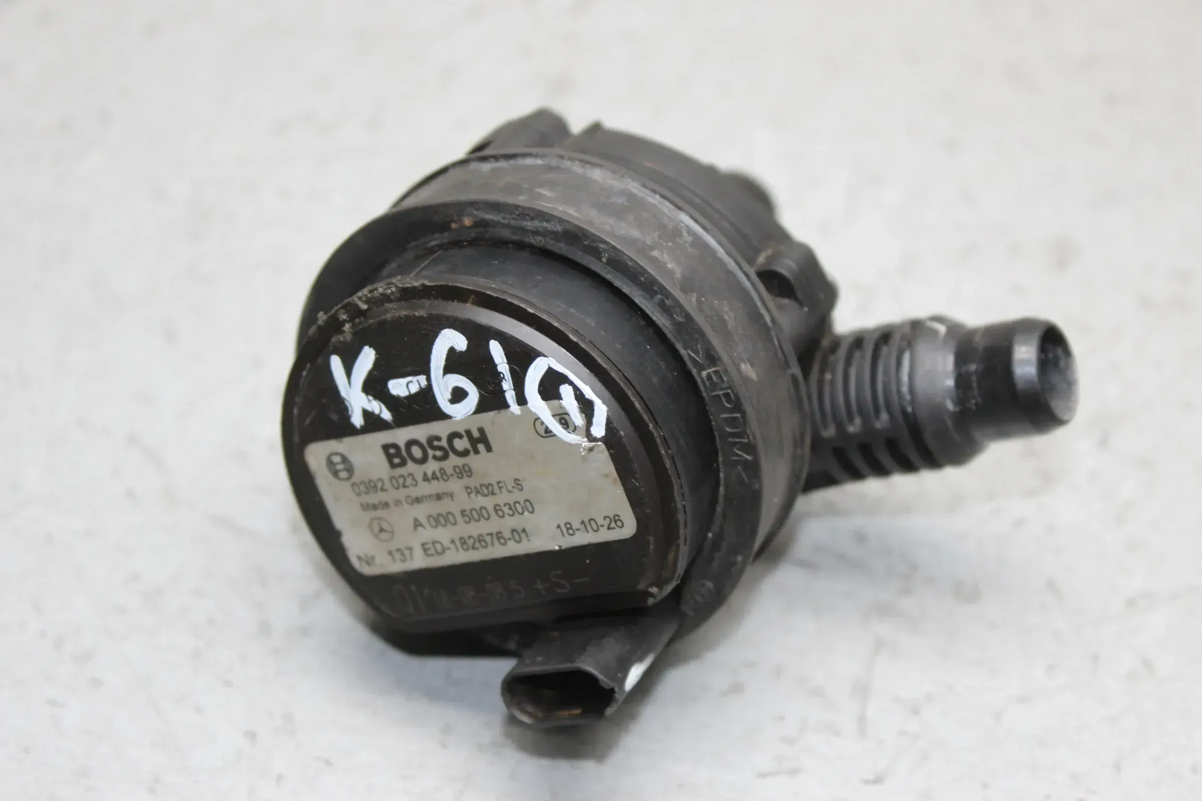 Zusatzwasserpumpe Wasserpumpe Pumpe A0005006300 0392023448 (1) Mercedes Bosch - Bild 1