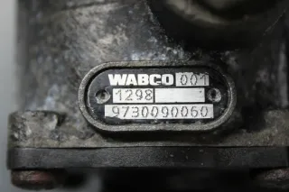 Wabco Anhänger Steuerventil 9730090060 Anhängersteuerventil MAN L2000 Bj.1998 - Bild 4