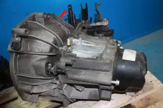 Schaltgetriebe Getriebe code JH3 CE JHQ CG Nissan Micra III K12 Bj.09 108Tkm - Bild 4