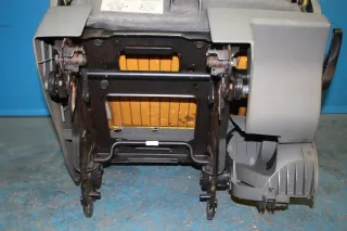Leder Sitz 2-Reihe hinten rechts Armlehne Klappb Chrysler Voyager IV RG GY Bj.08 - Bild 9