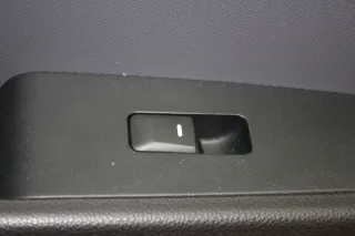 Türverkleidung Türpappe hinten links 83301-3U030 KIA Sportage III SL Bj.12 - Bild 4