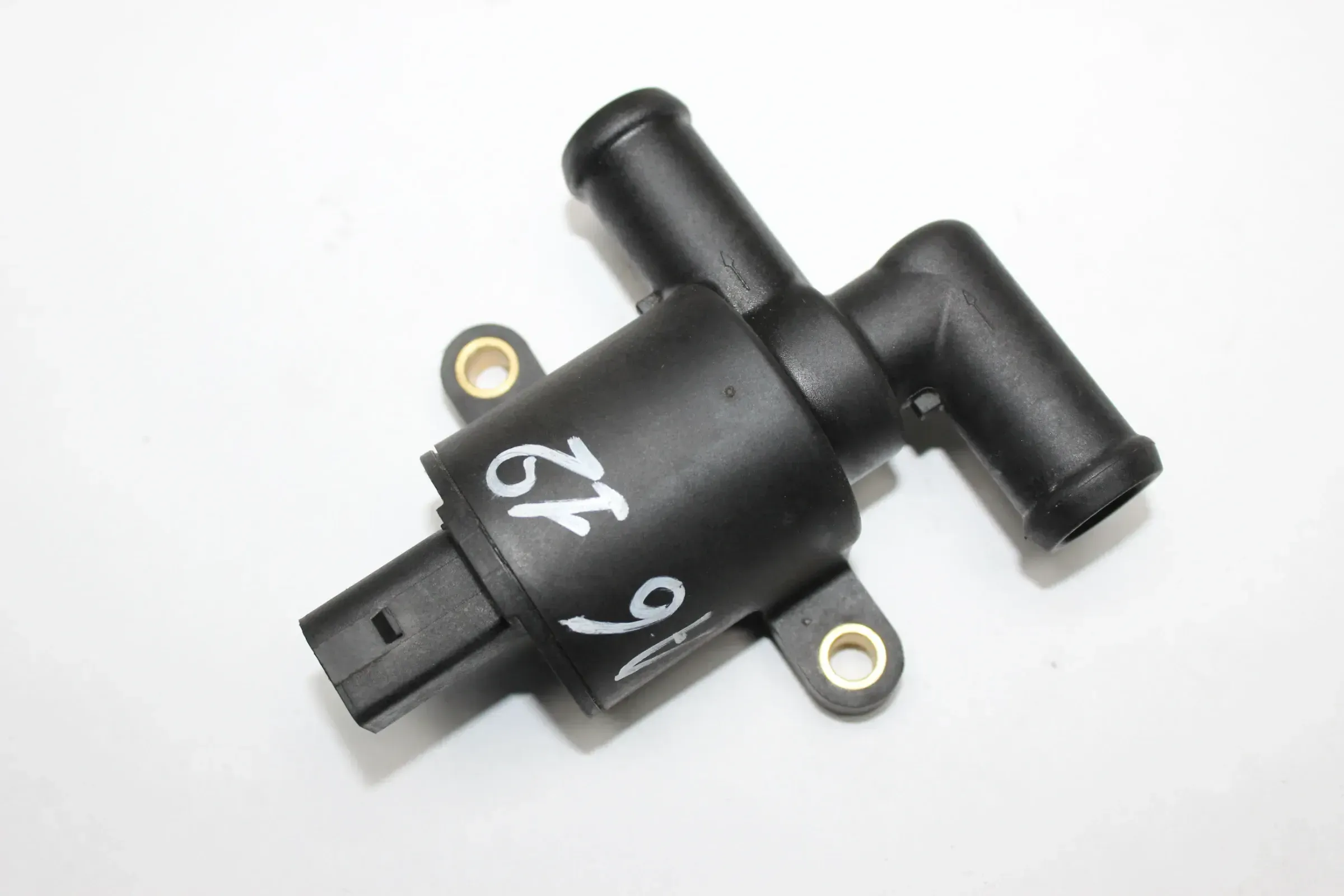 Magnetventil Kühlwasserventil Heizungsventil 4H0121671B Audi A6 4G C7 Bj.12 - Bild 1