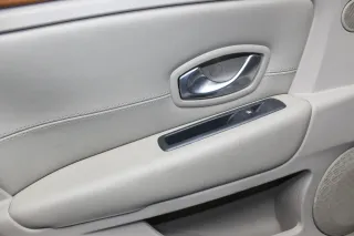 Türverkleidung hinten links Leder Sonnenrolle Renault Laguna 3 III Bj.08 - Bild 2