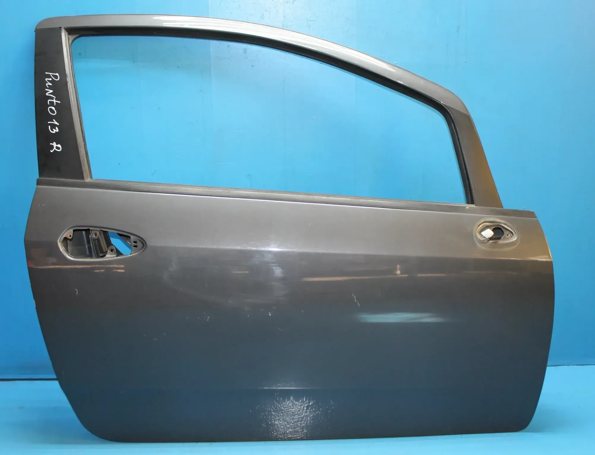 Beifahrertür Tür vorne rechts 679 Grau 3-türig Fiat Punto 199 Bj.13 - Bild 1