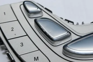 Mercedes Benz W213 Memory Schalter Sitzverstellung vorne links A2139051112 - Bild 2