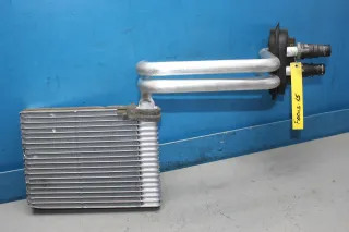 Wärmetauscher Heizungskühler Kühler AMFH18476AB Ford Focus III 3 DYB Bj.15 - Bild 2