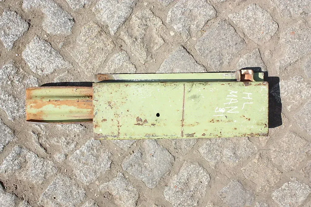 LKW Bordwand Stütze Runge hinten links aus MAN G-Reihe - Bild 1