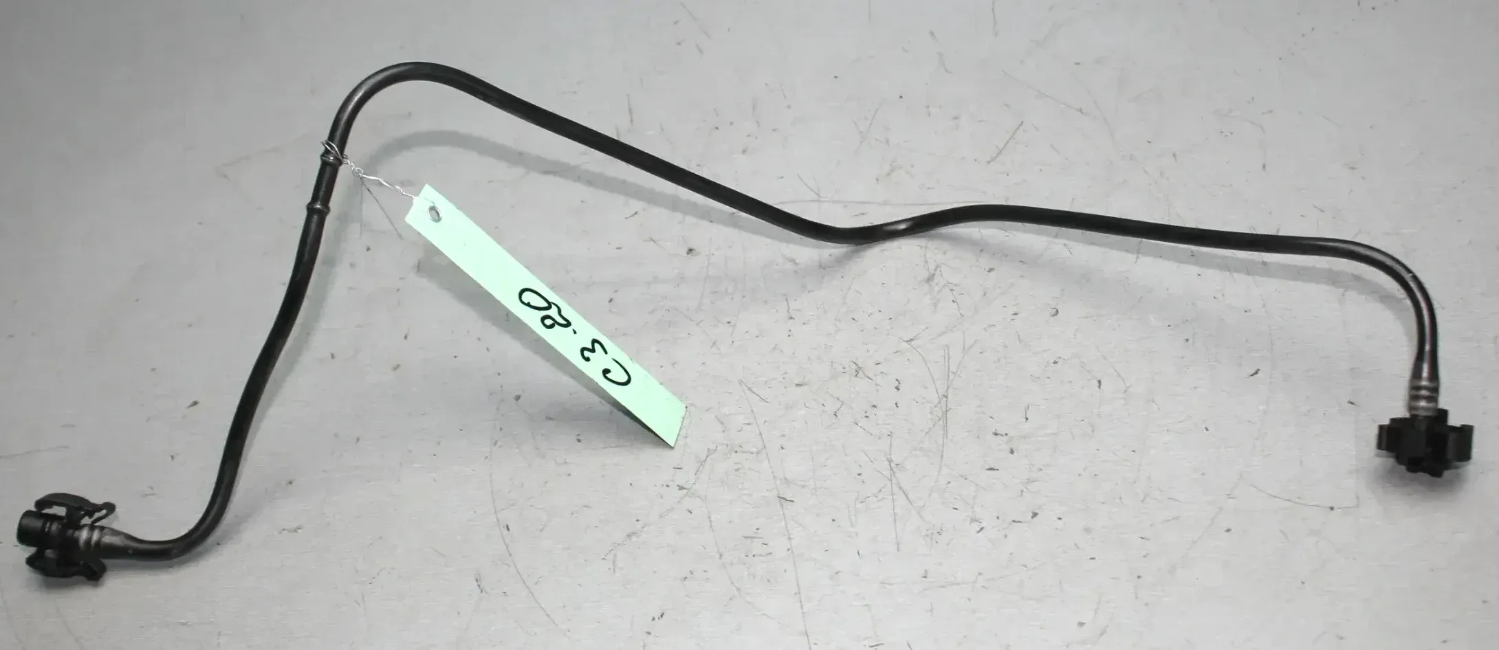 Rohr Leitung Kühlwasser Ausgleichsbehälter 9805454880 Citroen C3 III SX Bj.20 - Bild 1