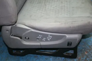 Jeep Cherokee KJ Bj.07 Beifahrersitz Sitz vorne rechts mit Sitzheizung - Bild 2