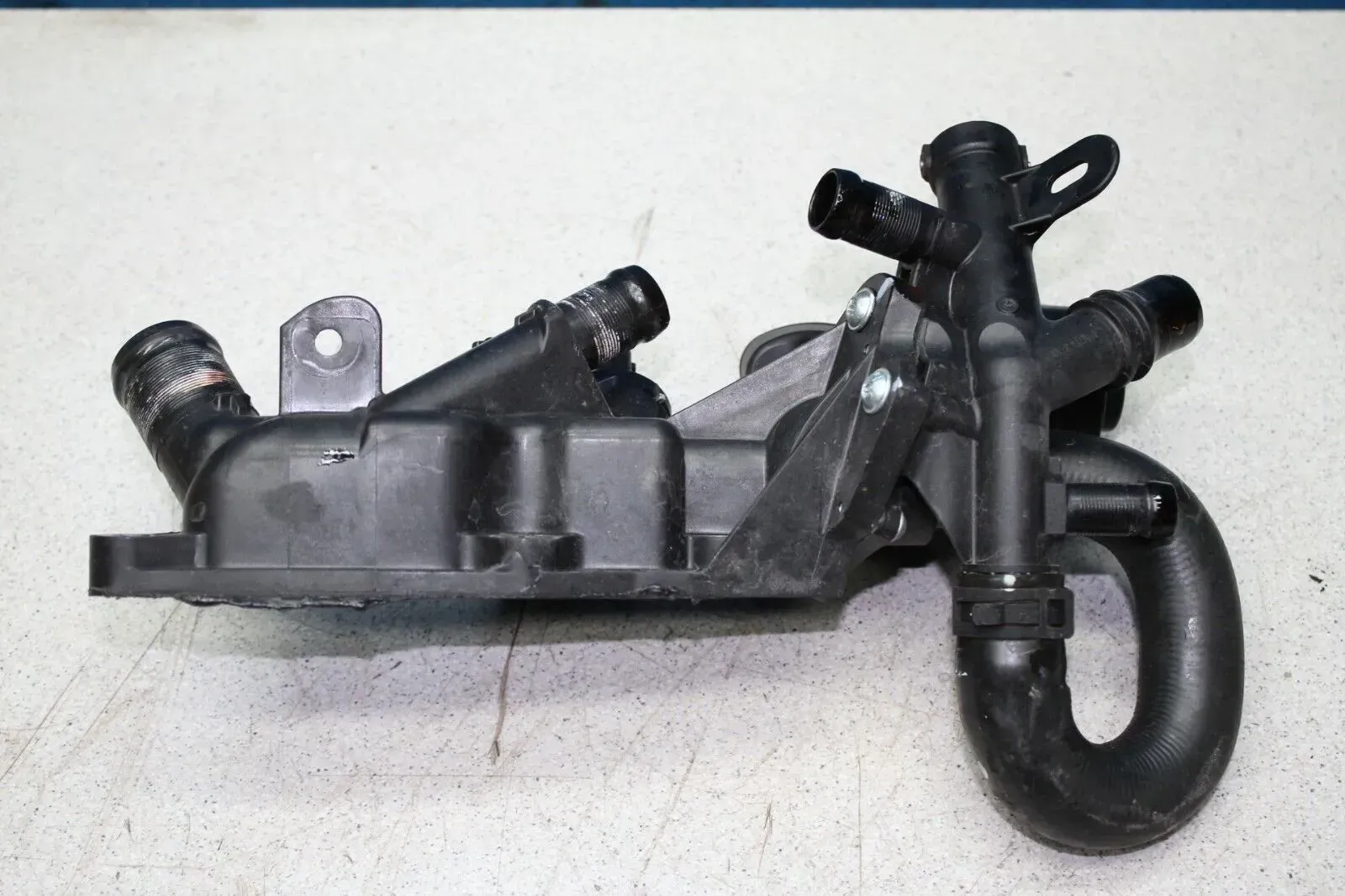 Thermostatgehäuse Kühlmittelflansch 110603082R Renault Captur I J5 0.9 TCe Bj.13 - Bild 1
