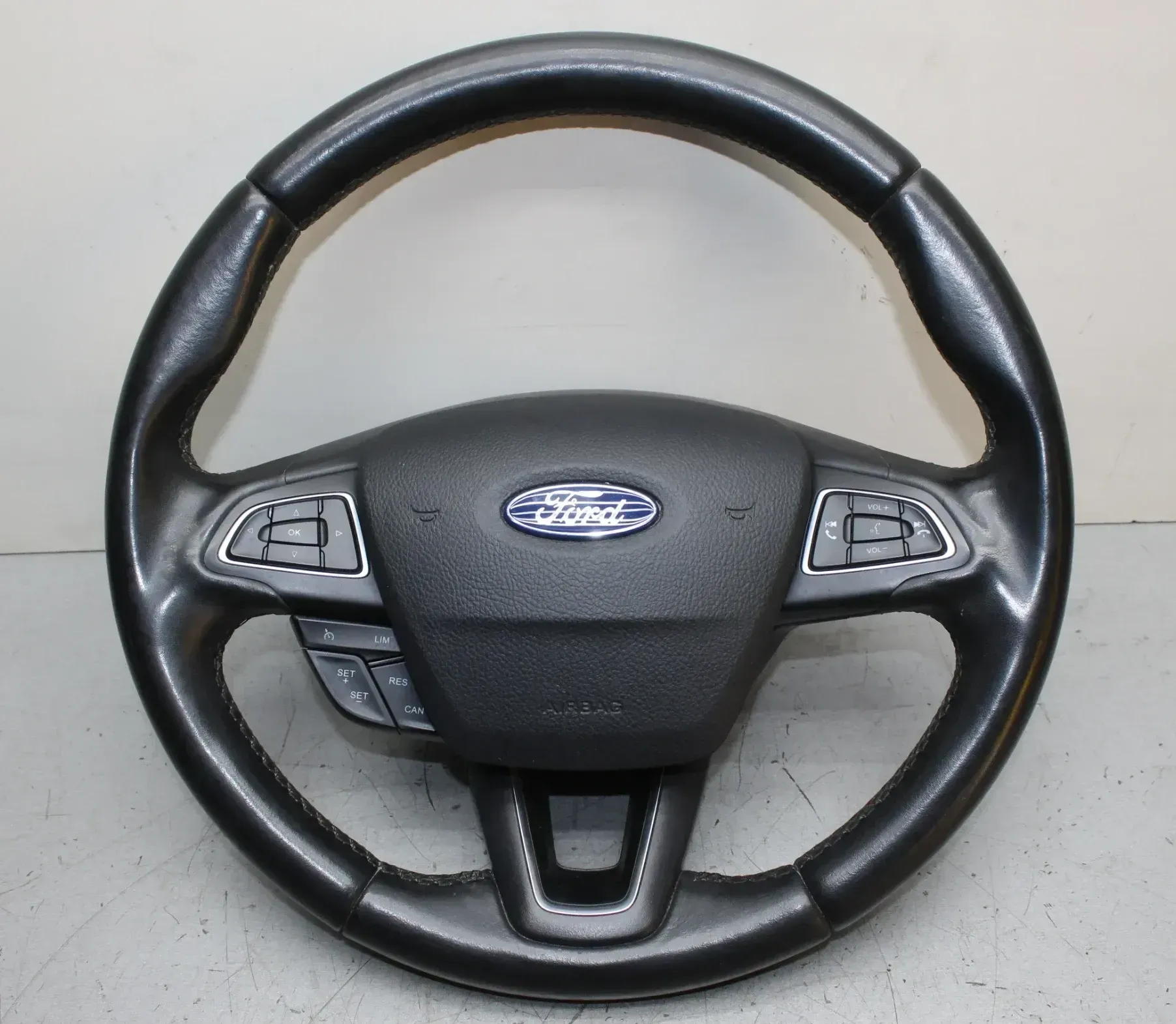 Leder Lenkrad mit Modul, beheizt Multifunktion Tempomat Ford Focus III DYB Bj.15 - Bild 1