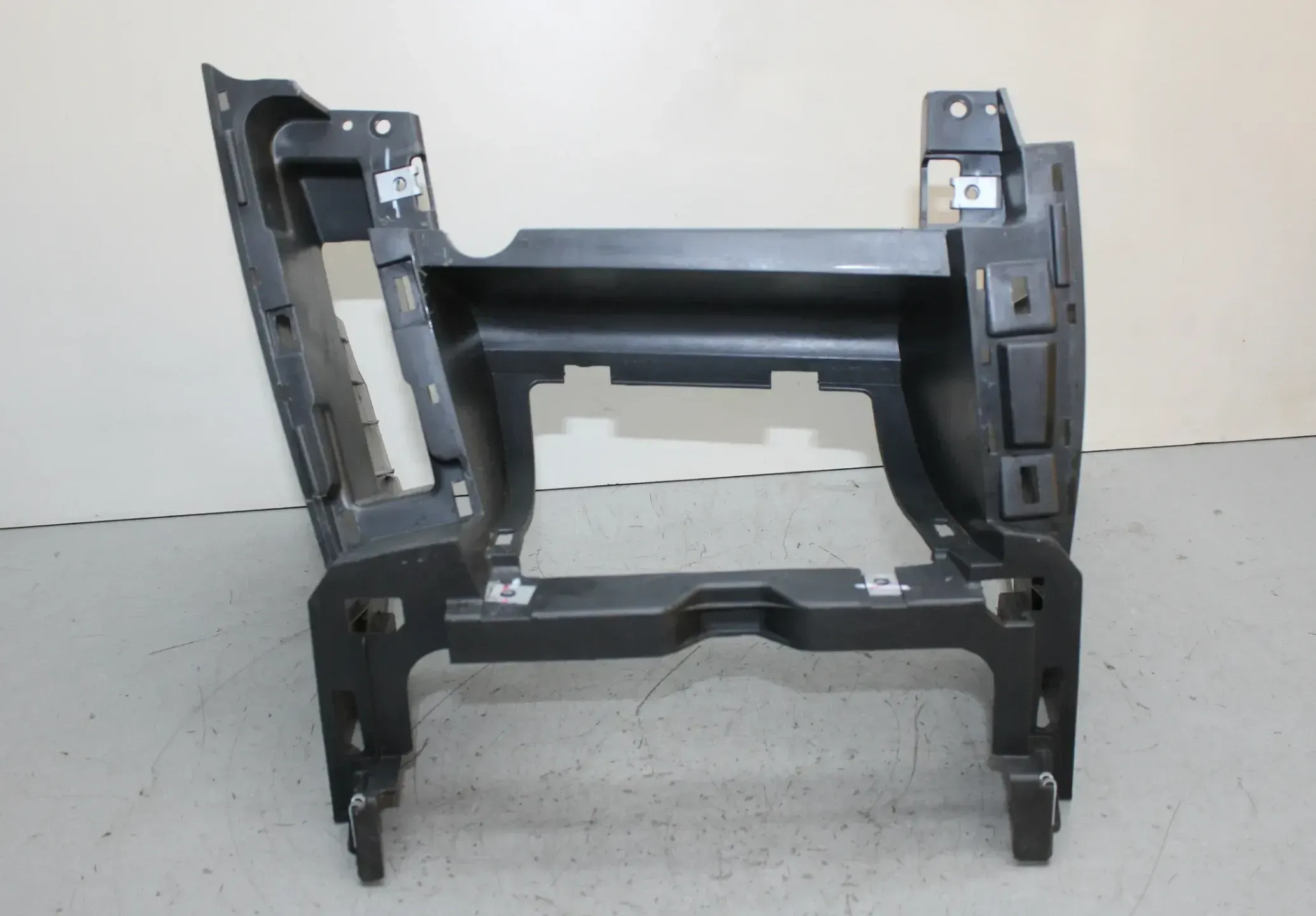 Einbaurahmen Rahmen Verkleidung Mittelkonsole 76710-09000 SsangYong Kyron Bj.06 - Bild 1