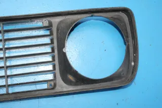 Lada Niva 2121 Bj.09 Kühlergrill Grill Gitter Emblem Logo vorne 2121-8401014 - Bild 10