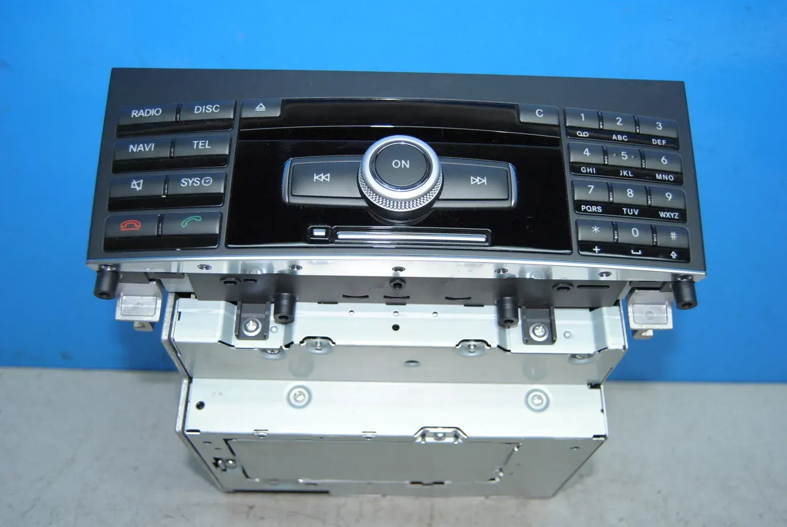 Mercedes Benz W212 Autoradio Navi Radio Tel Navigation Navirechner A2129008809 - Bild 1