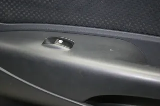 Hyundai Tucson JM Bj.07 Türverkleidung Türpappe vorne rechts 82302-2E4708T - Bild 3