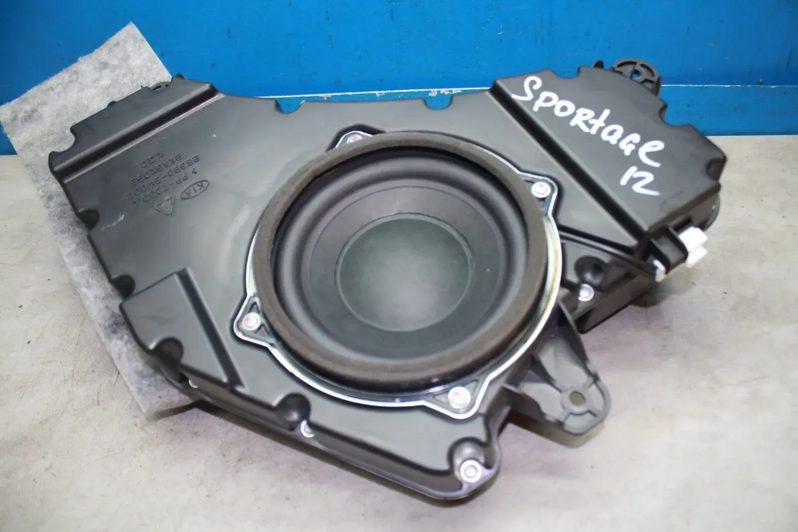 Lautsprecher Subwoofer Bass Box 96380-3W000 KIA Sportage III SL Bj.12 - Bild 1