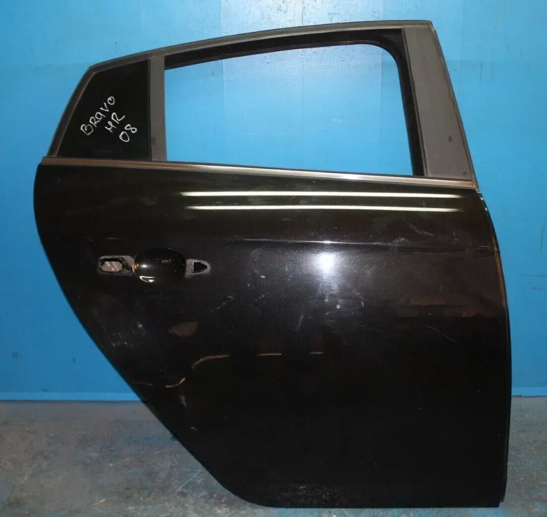 Tür hinten rechts mit Türscheibe Schwarz 891 Fiat Bravo II 198 Bj.08 - Bild 1