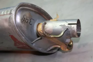 Original Opel GM Auspuff Mittelschalldämpfer Rekord E Caravan 1.7 1.9 - 90027971 - Bild 6