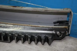 Laufschiene Führungsschiene Schiebetür links Chrysler Voyager IV RG GY 2.8 Bj.08 - Bild 3