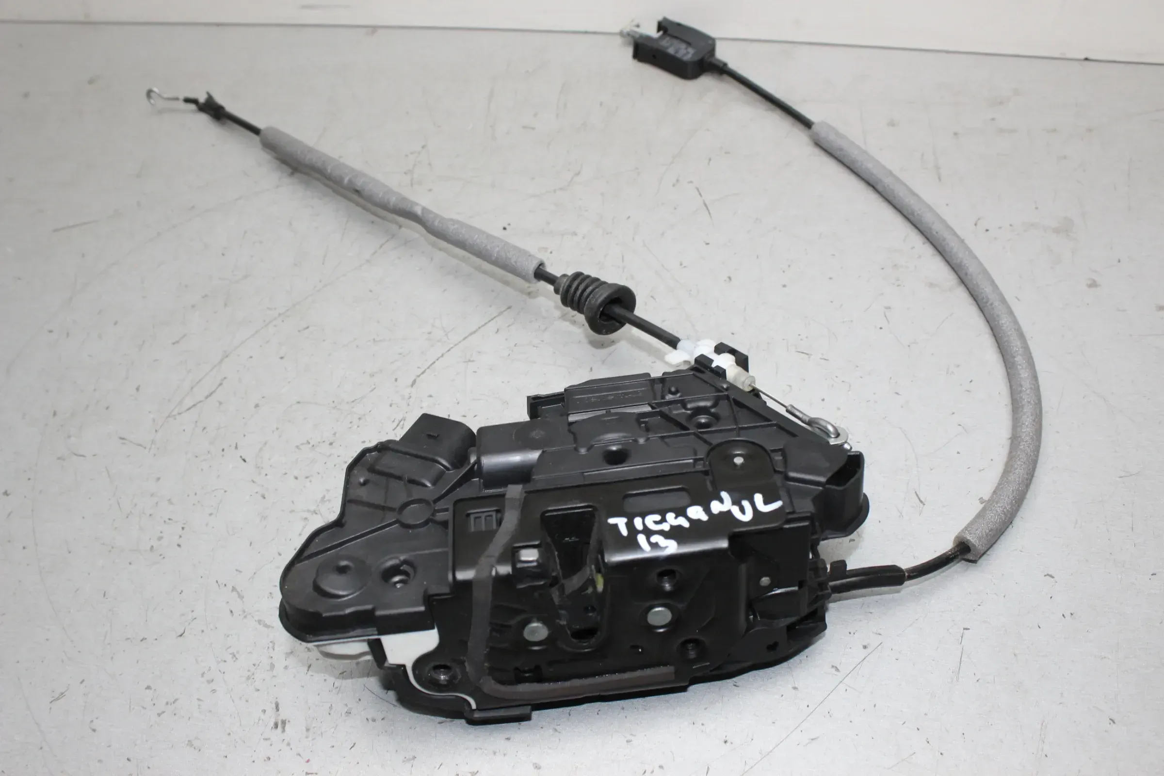 Türschloss ZV Schloss vorne links 5N1837015F VW Tiguan I 5N Bj.13 - Bild 1