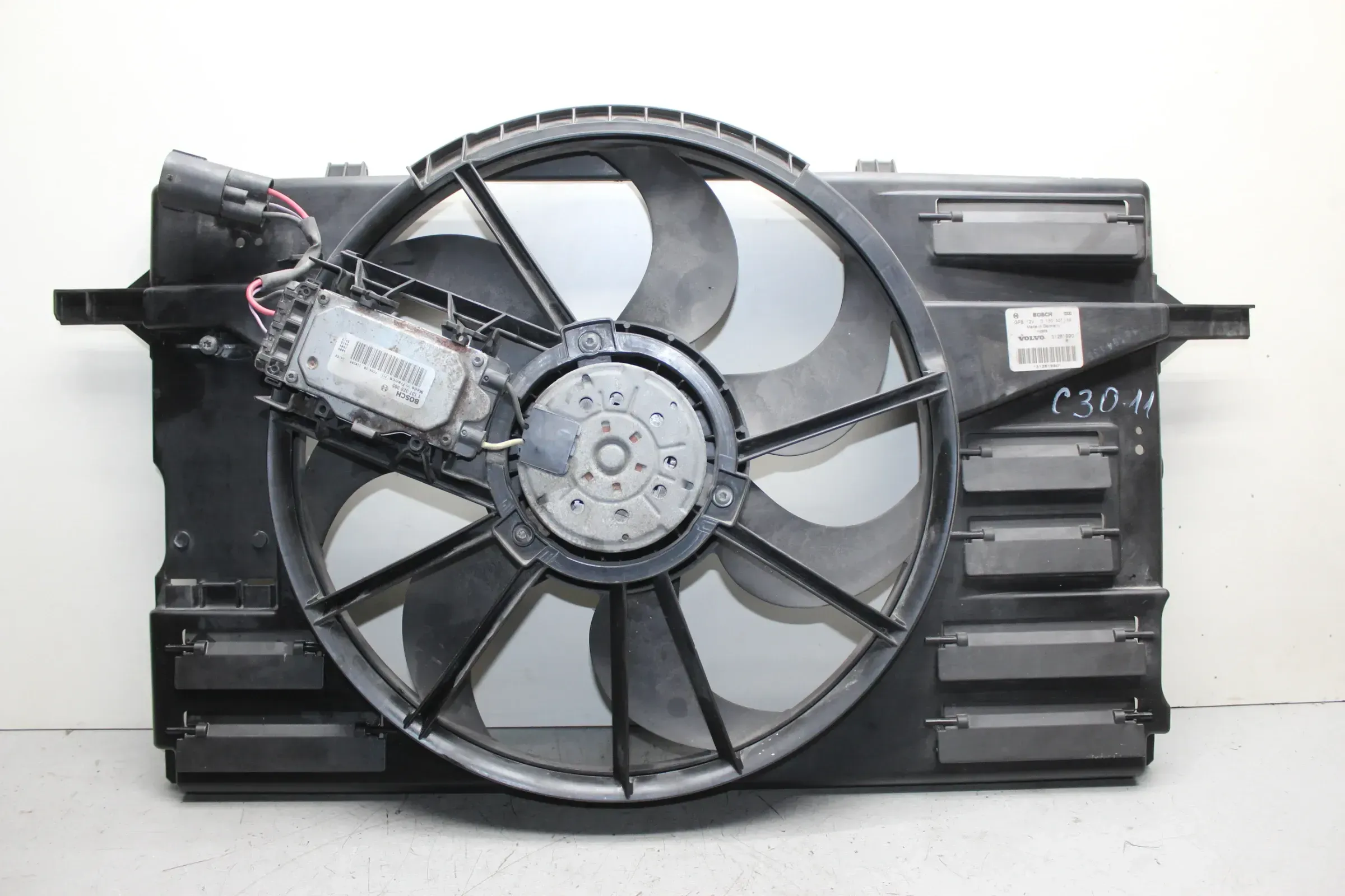 Kühlerlüfter Lüftermotor Lüfter 31261990 1137328365 Volvo C30 2.0 D4 Bj.11 - Bild 1