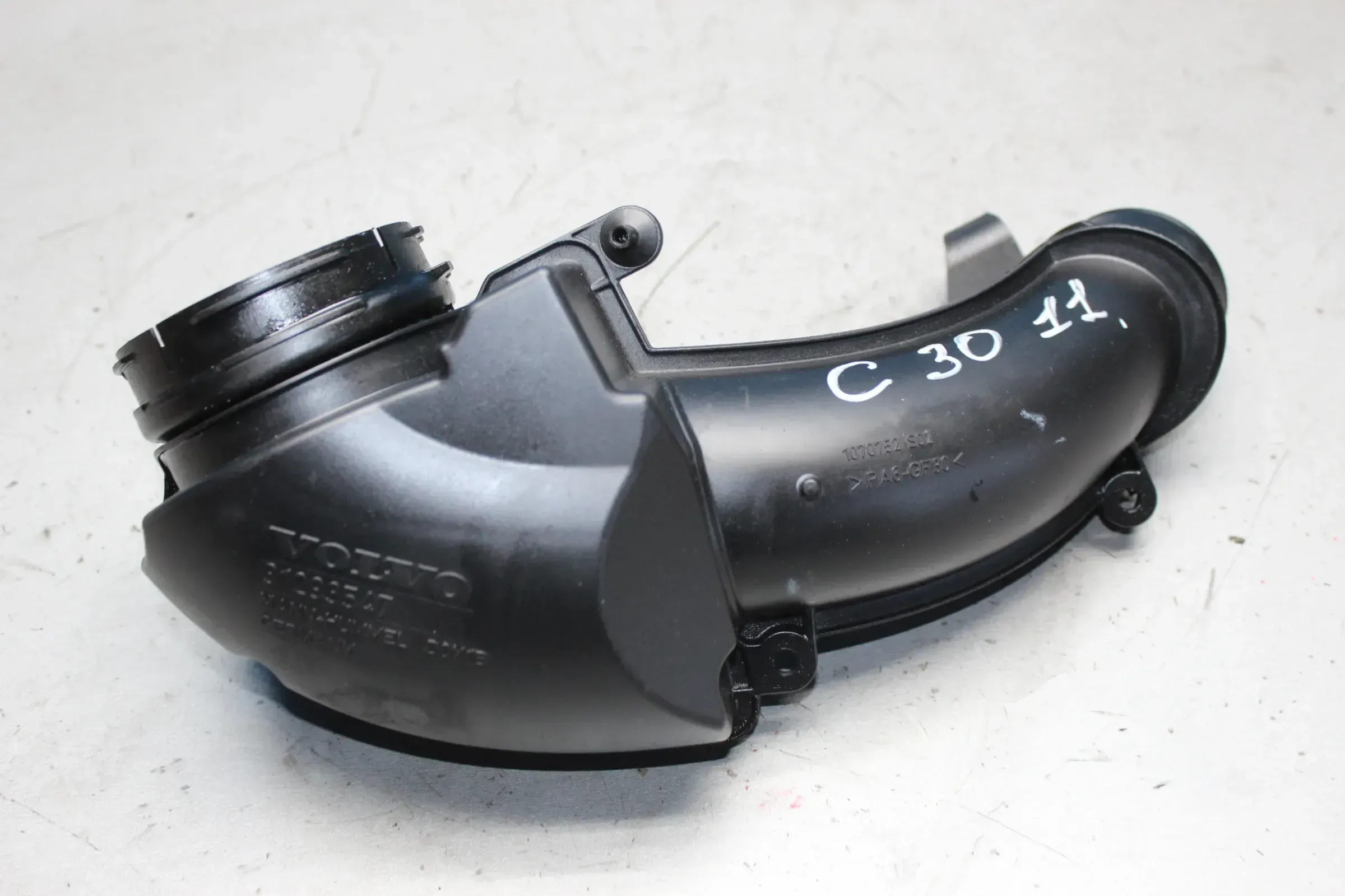 Ansaugrohr Leitung Ladeluftrohr 31293547 Volvo C30 2.0 D4 Facelift Bj.11 - Bild 1