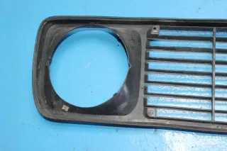 Lada Niva 2121 Bj.09 Kühlergrill Grill Gitter Emblem Logo vorne 2121-8401014 - Bild 7