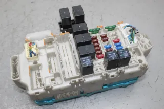 Sicherungskasten Steuergerät MR587655, 60210-0402 Mitsubishi Grandis Bj.08 - Bild 6