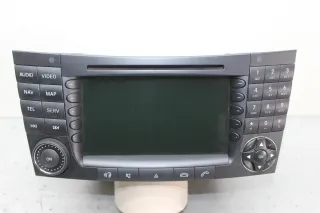 Autoradio Navi Radio CD Navigation A2118203597 Mercedes E-Kl W211 Bj.06 - Bild 1