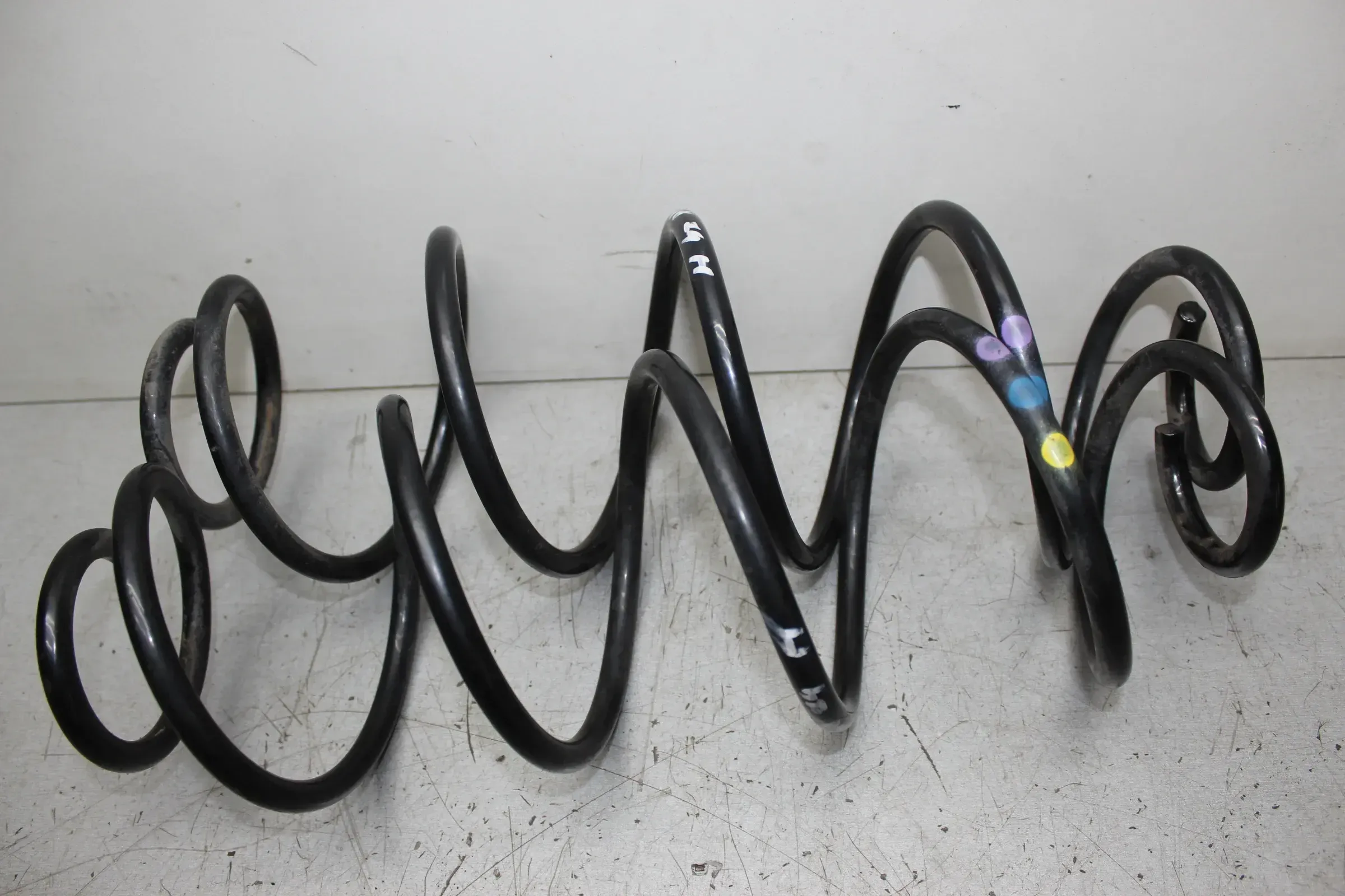 2x Feder Fahrwerksfeder Spiralfeder hinten links rechts Peugeot 308 II Bj.14 - Bild 1
