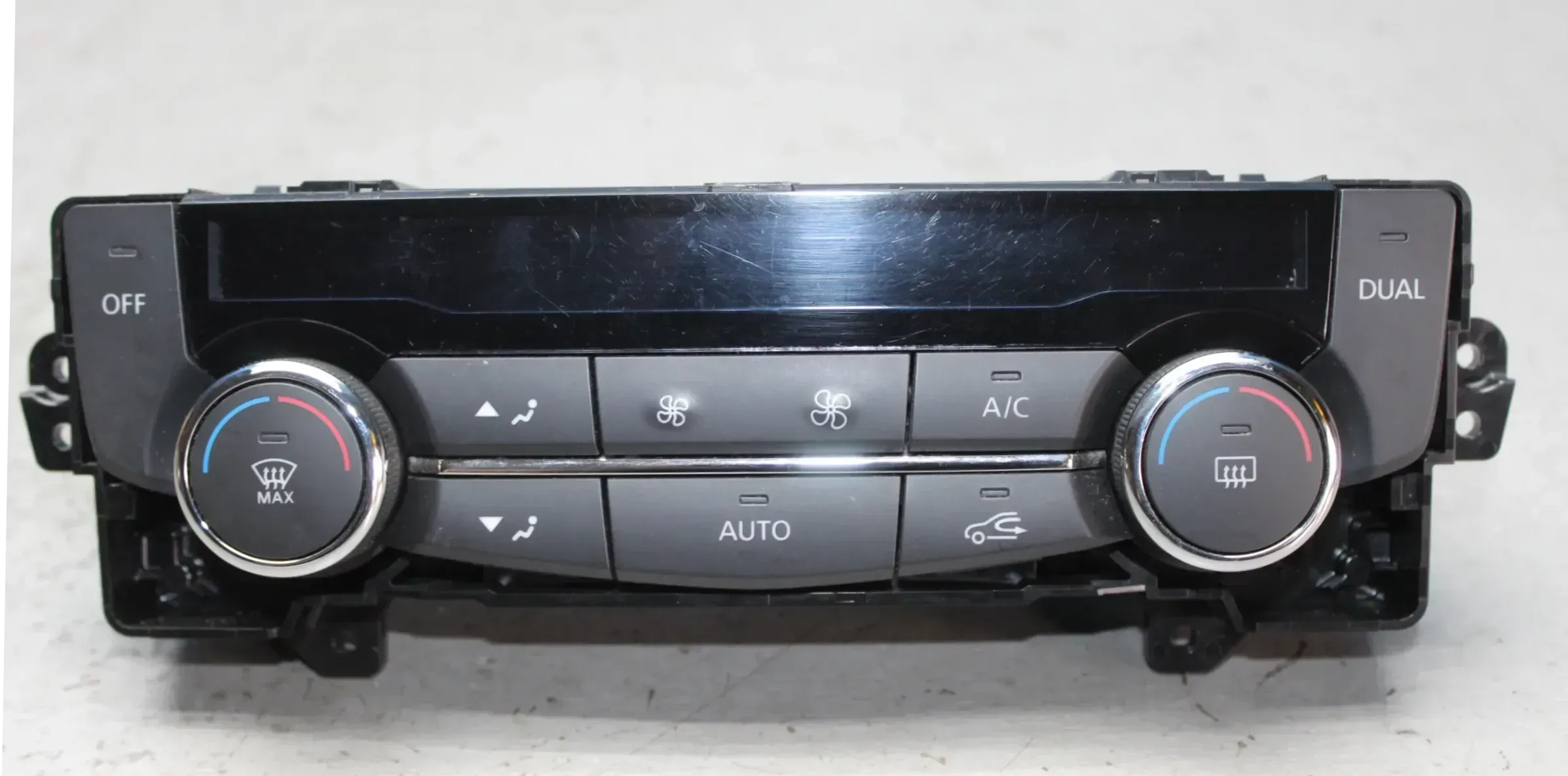 Klimabedienteil Bedienteil Klima Heizung 275102210R Renault Kadjar Bj.16 - Bild 1