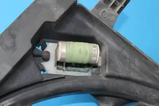 Kühlerlüfter Lüftermotor Lüfter 13249564 13263552 Opel Corsa D 1.4 Bj.13 - Bild 6