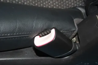 Beifahrersitz Teilleder Sitz vorne rechts Chevrolet Captiva C100 Bj.08 - Bild 12