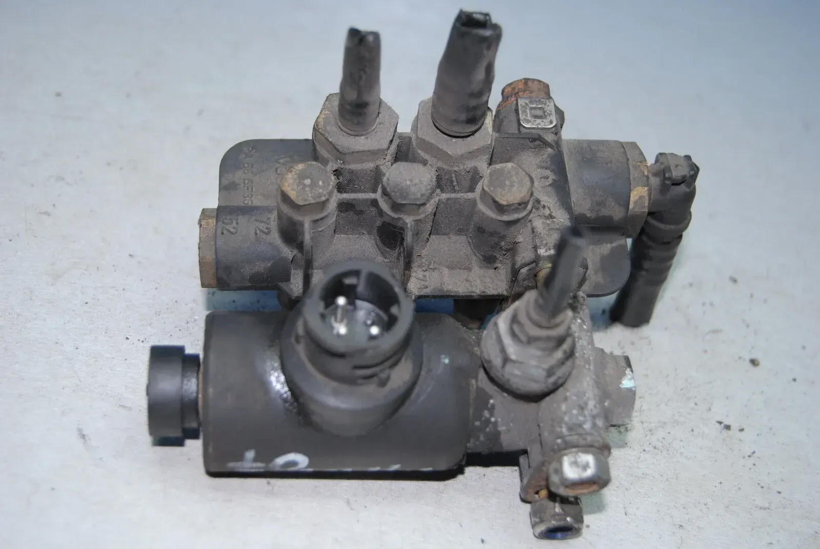 MAN TGA Bj.2007 WABCO Magnetventil 4720706280 Brems Verteiler 81.98183.6000 - Bild 1