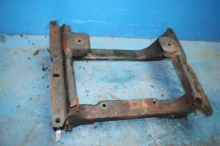 Jeep Cherokee KJ Bj.07 2.8 CRD 4x4 Vorderachsträger Vorderachse Motorträger - Bild 2