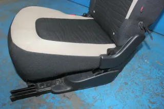 2-Reihe Sitz hinten links Citroen C4 Grand Picasso II Bj.14 - Bild 2