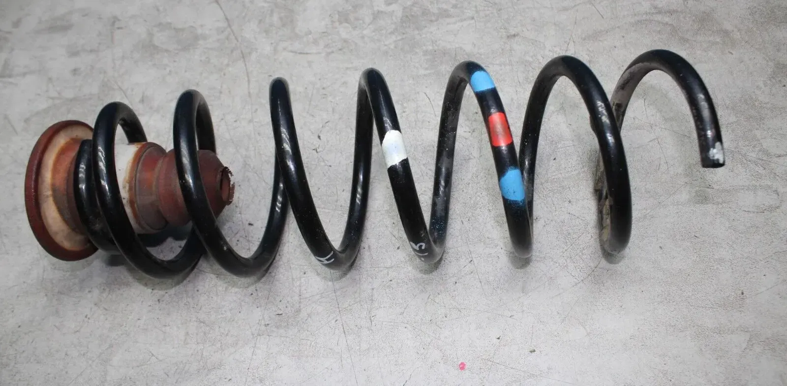 1x Feder hinten 1x rot 2x blau 1x weis Peugeot 5008 I 0E_ Bj.13 - Bild 1